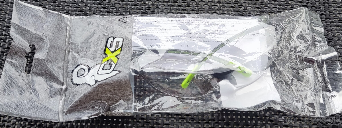 OCHRANNÉ OKULIARE - 2