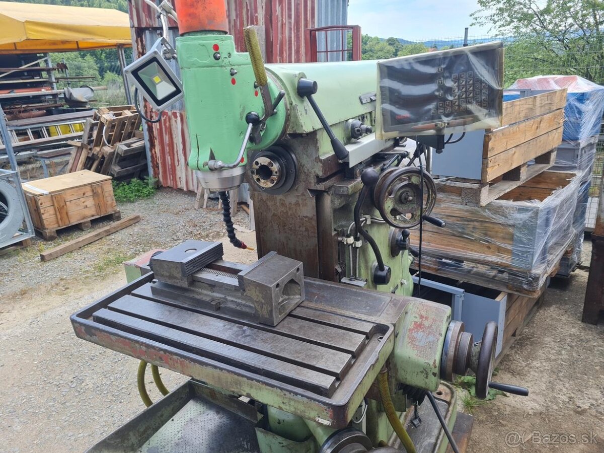 Nástrojářská frézka Ruhla 59 FUW 315x800 (7668) - 2