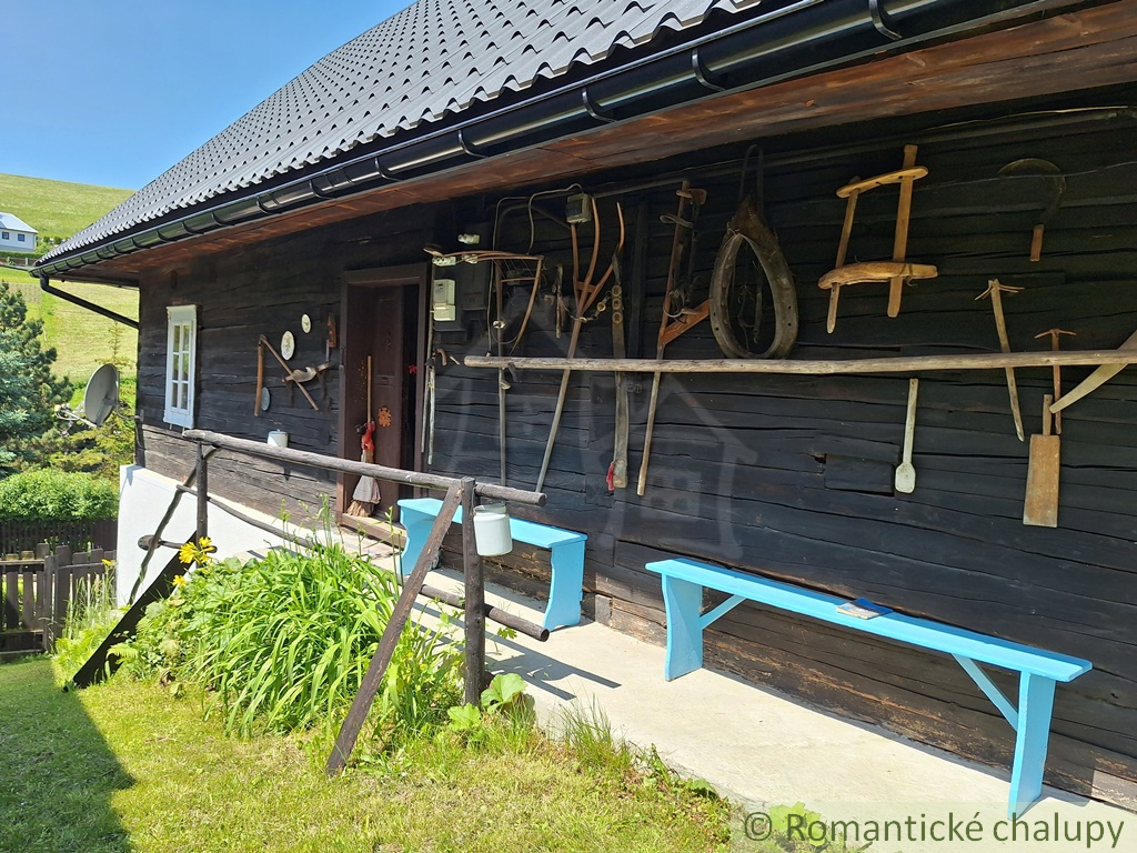 Tradičná drevenica pripravená pre chalupárov, na pozemku s - 2