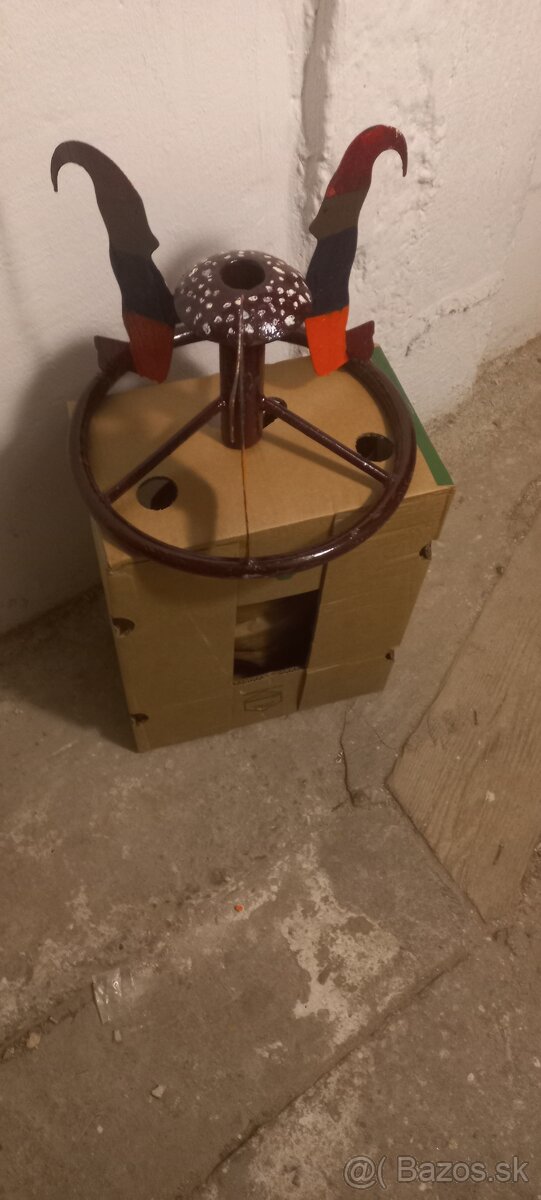 Stojan na vianočný stromček. - 2