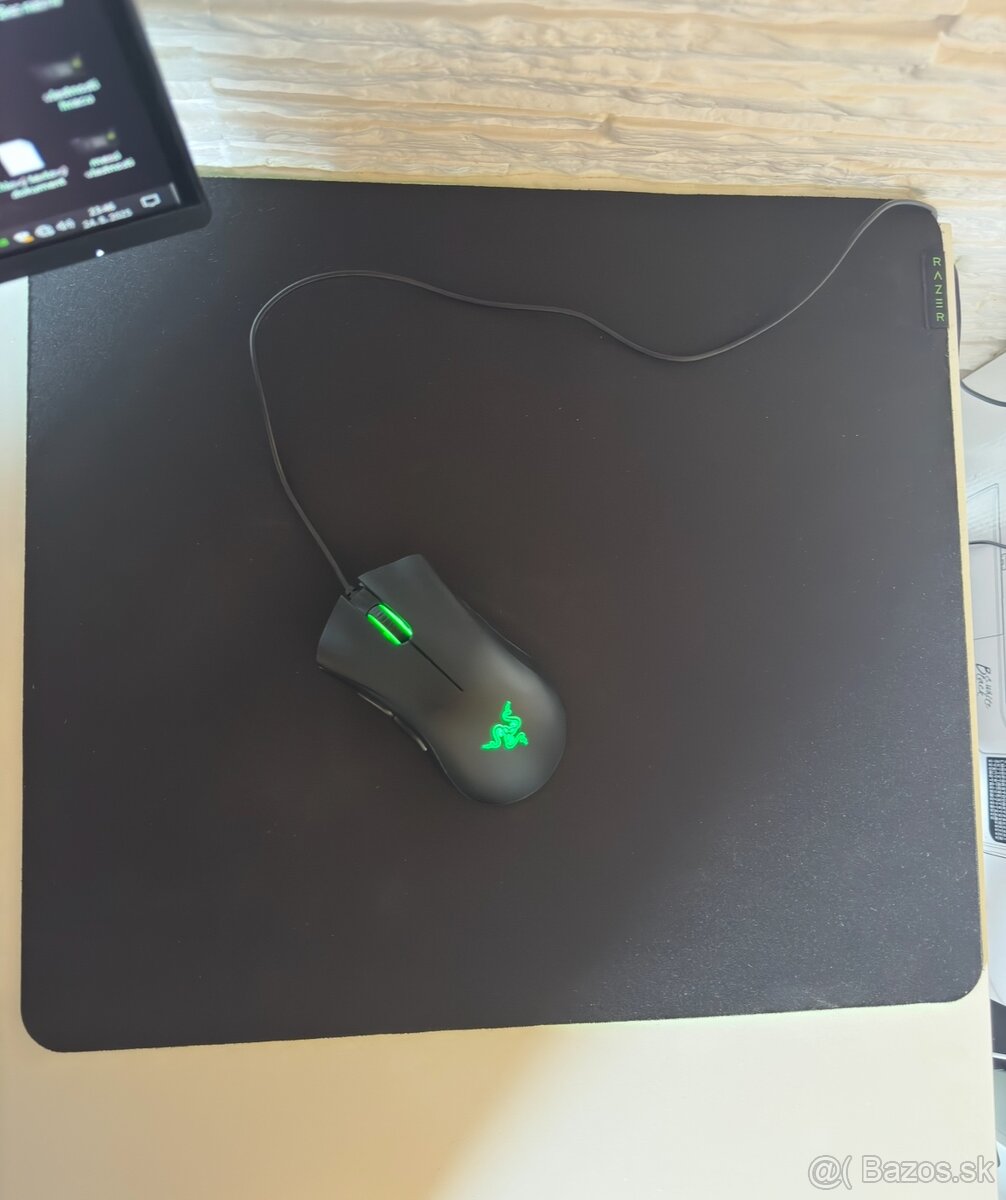 Herná myš Razer DeathAdder Essential + Razer Gigantus V2 L - 2
