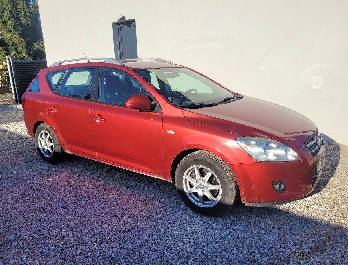 Kia Ceed Combi - 2