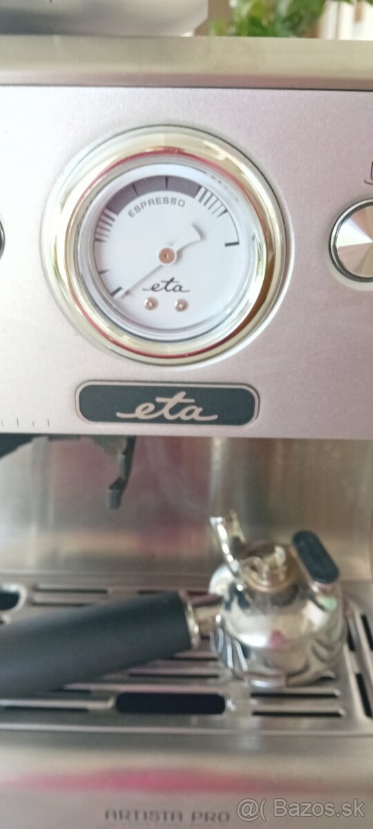 Kávovar eta artista pro - 2