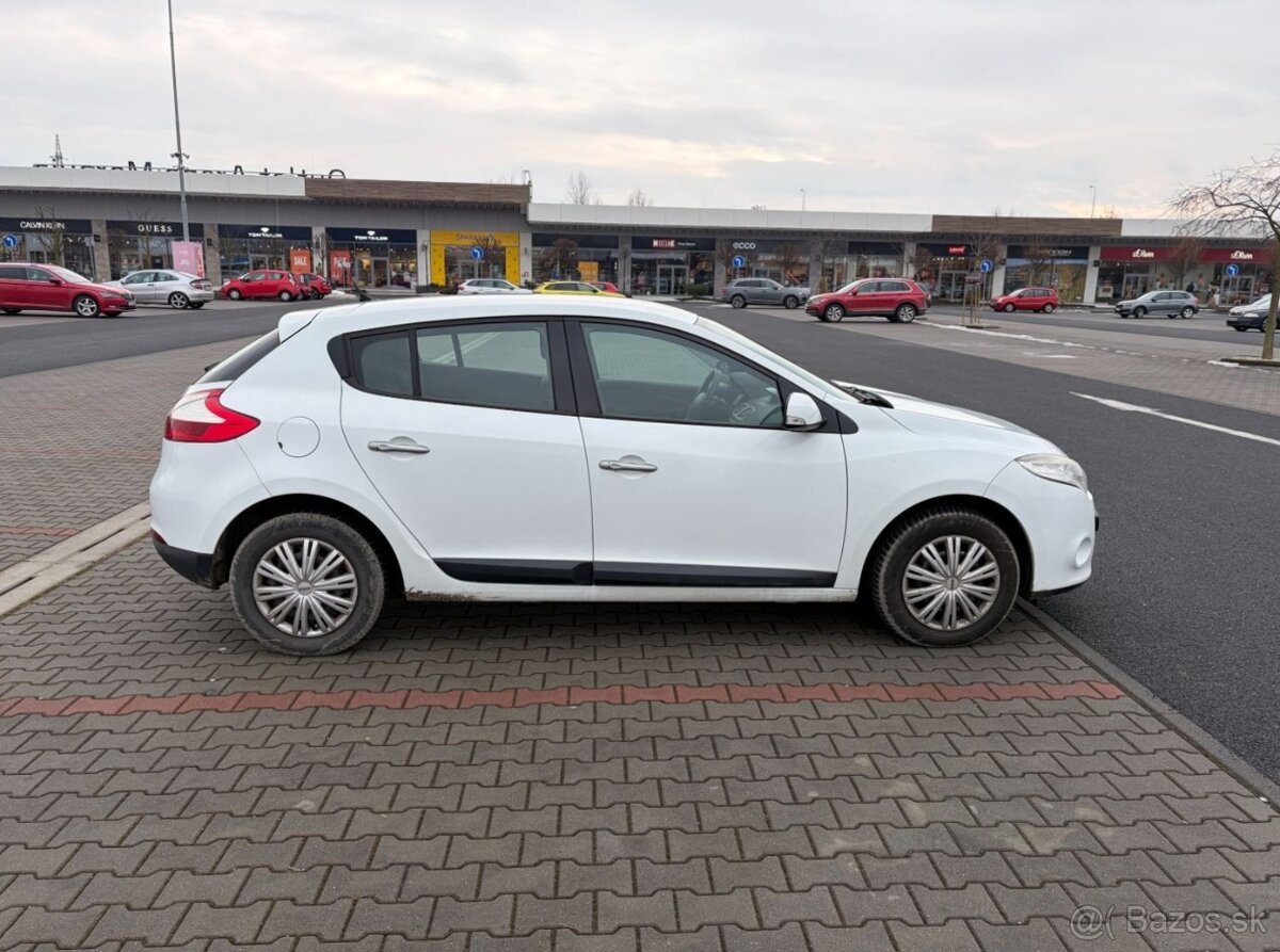Renault Megane 1.5 DCi naj. 131t - 2