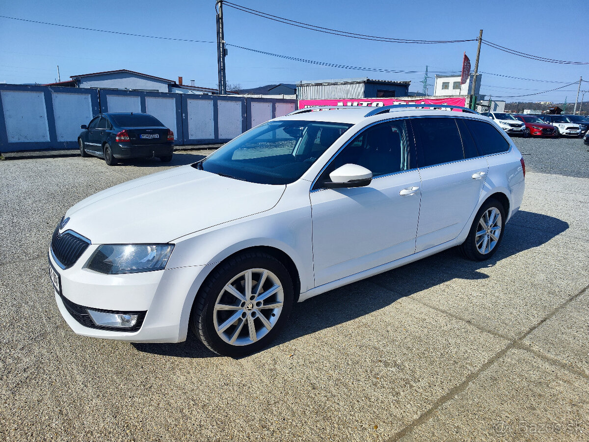 Škoda Octavia Combi 2.0 TDI Elegance/Style - 2