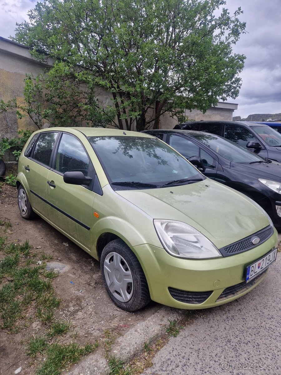 Ford Fiesta 1.4i - 2