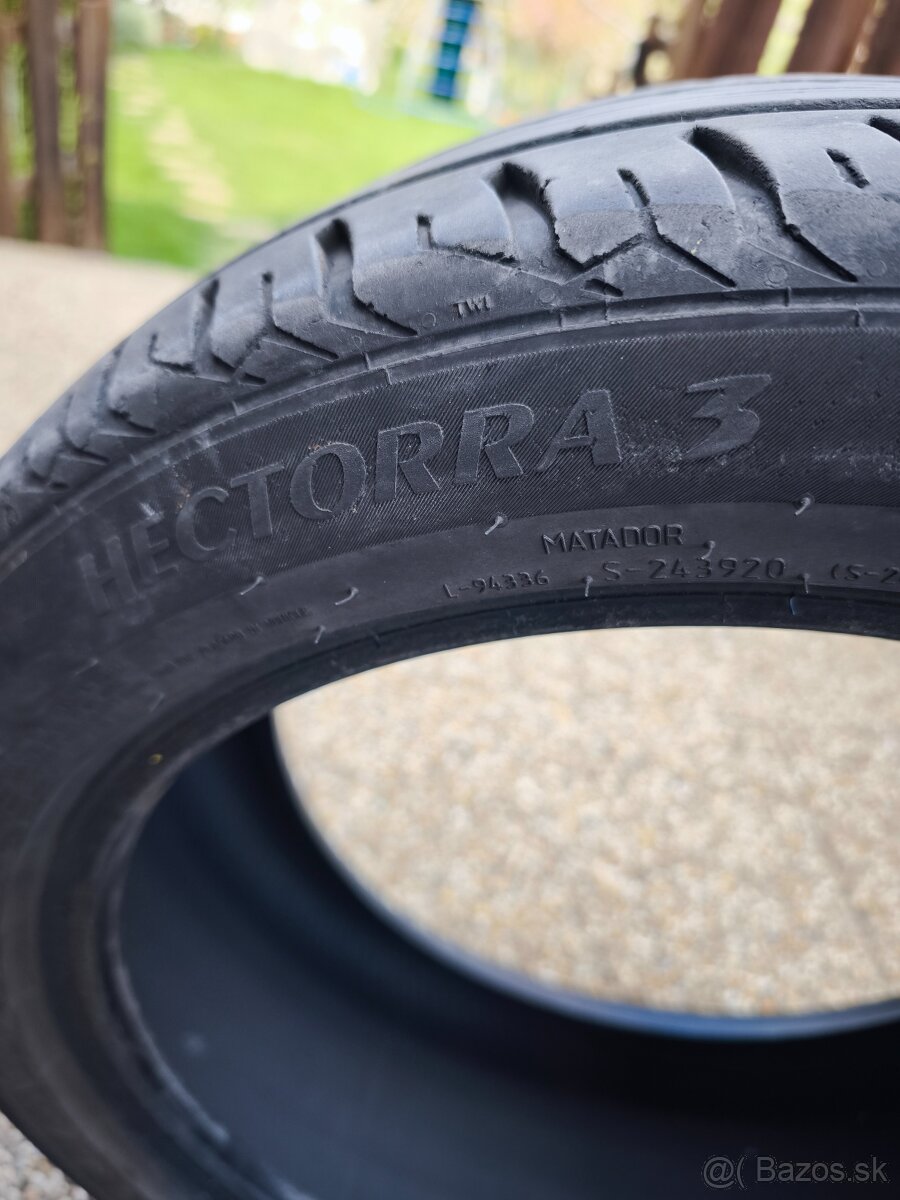 Pneumatika Hectora 3 r17 - 2