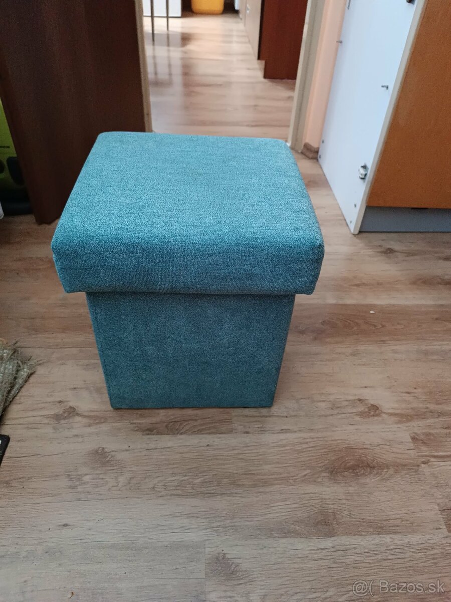 Kreslo "ušiak" s taburetom za 100€ - 2