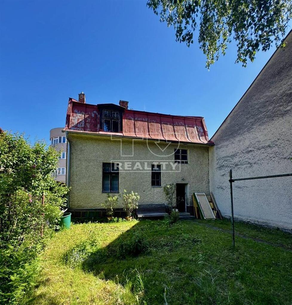 RODINNÝ DOM V BLÍZKOM CENTRE ŽILINY, 97m2 - 2