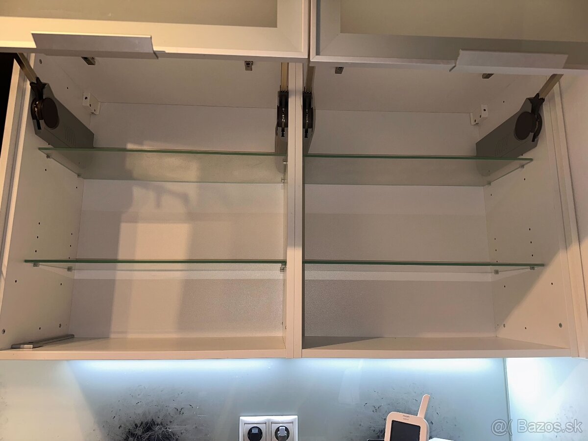 Vrchné závesné kuchynské skrinky - 2