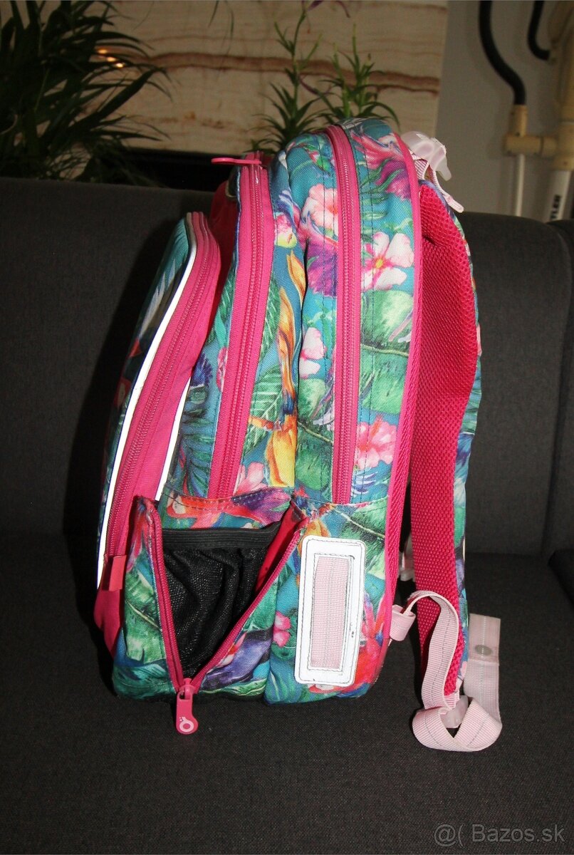 Predám veľmi ľahkú 880g školskú tašku TOPGAL - 2