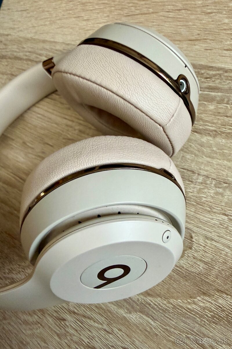Beats Solo 3 Wireless Satin Gold - 2