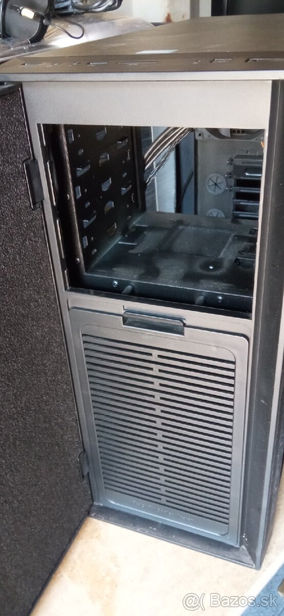 Cooler Master Centurion Silencio 550 pc skrinka - 2