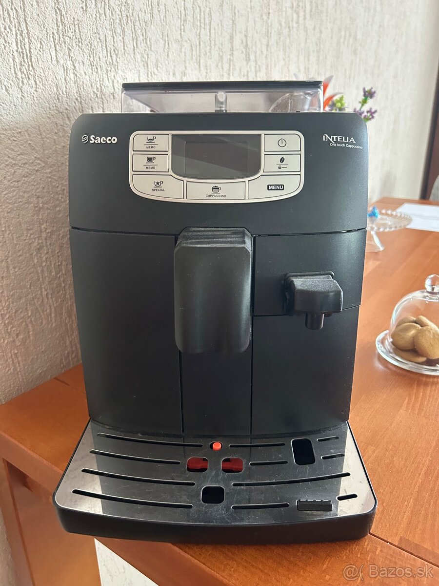 Kávovar Saeco Intelia - 2