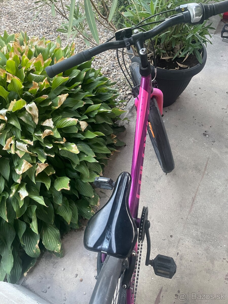 Dievčenský bicykel - 2