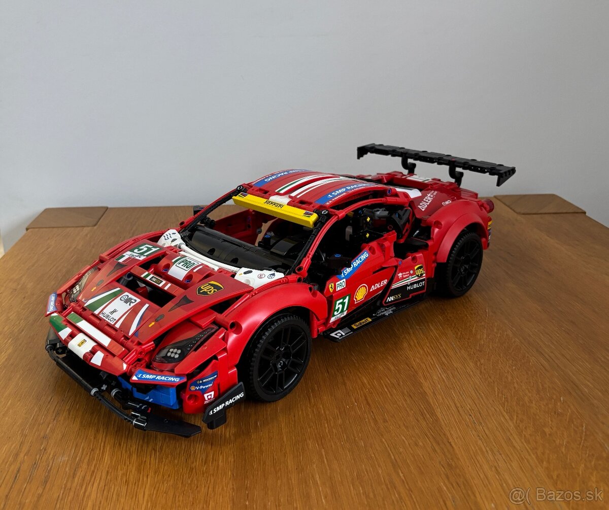 LEGO Technic 42125 Ferrari 488 GTE - 2