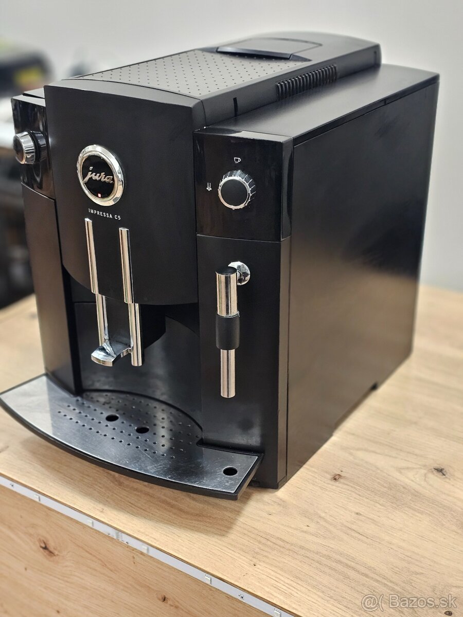 Jura IMPRESSA C5 automatický kávovar - 2