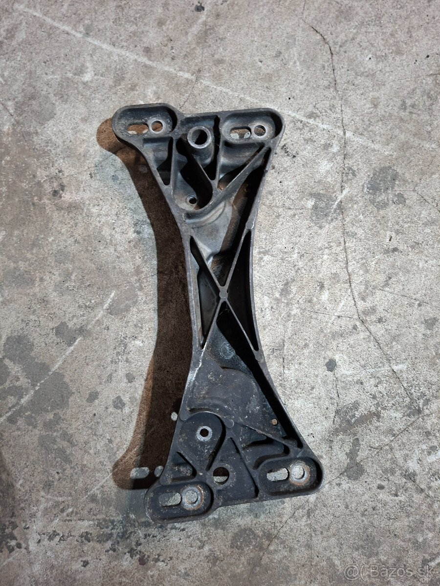 Drziak prevodovky bmw e46 e85 e86 - 2