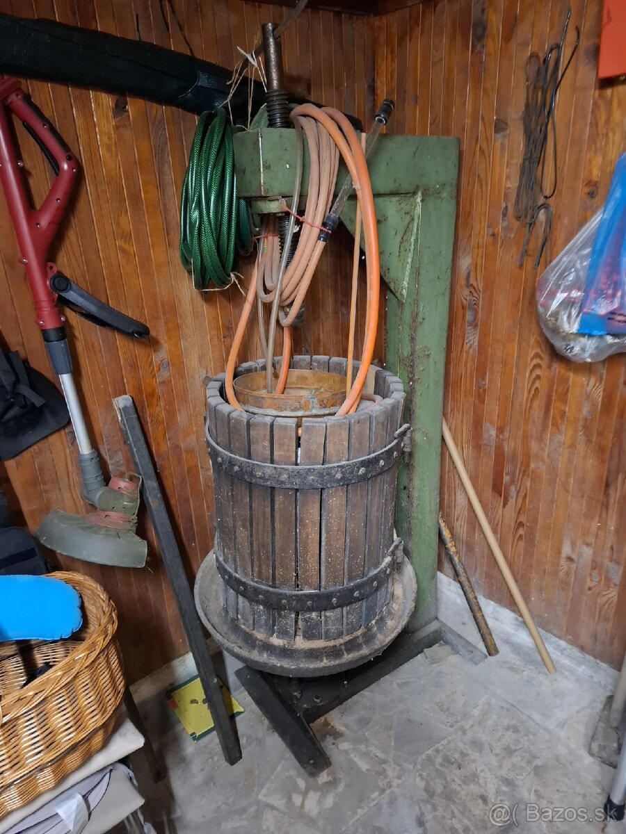 Predám preš na hrozno, veľký. - 2