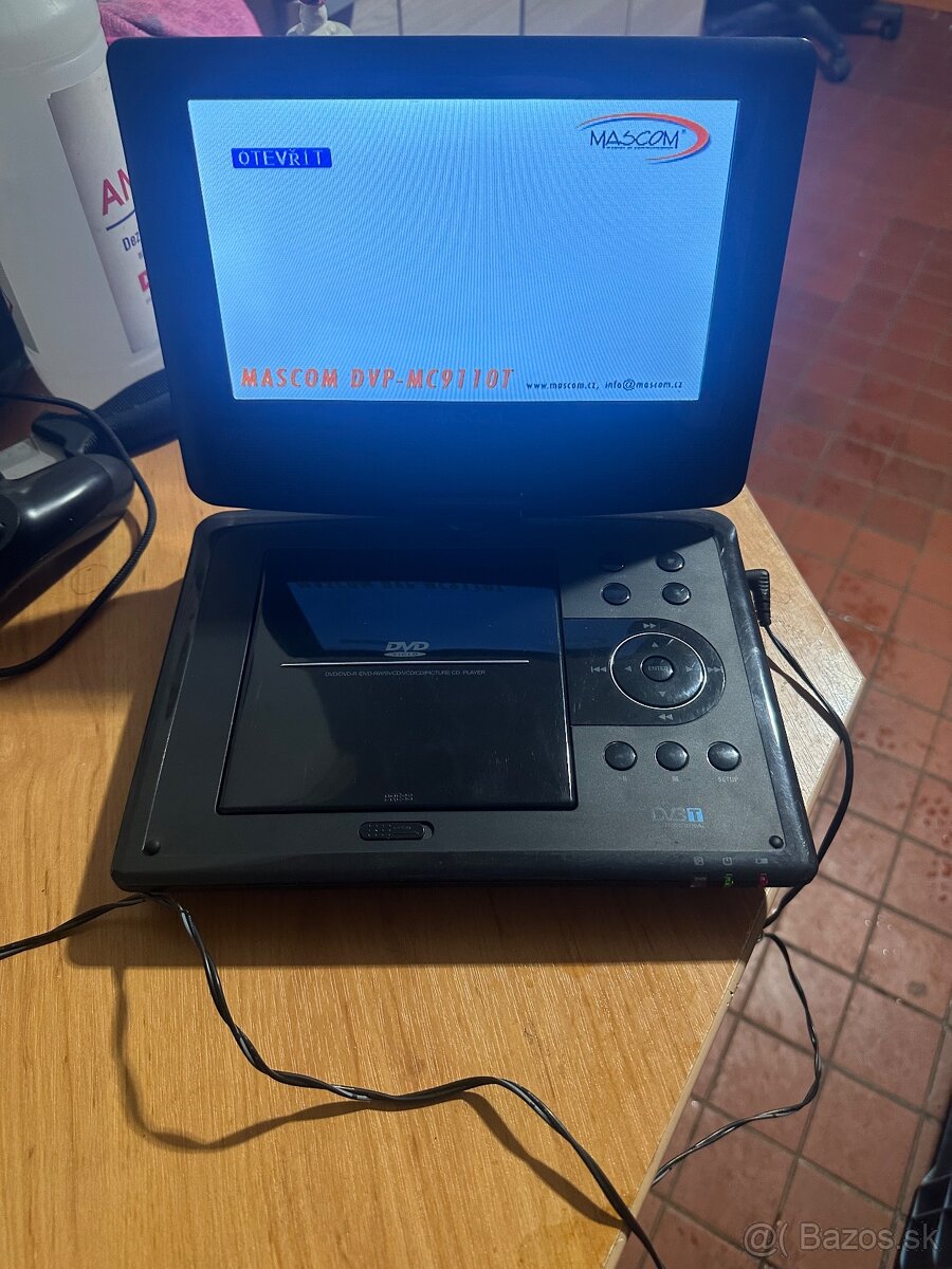 DvD prehrávač s displejom - 2