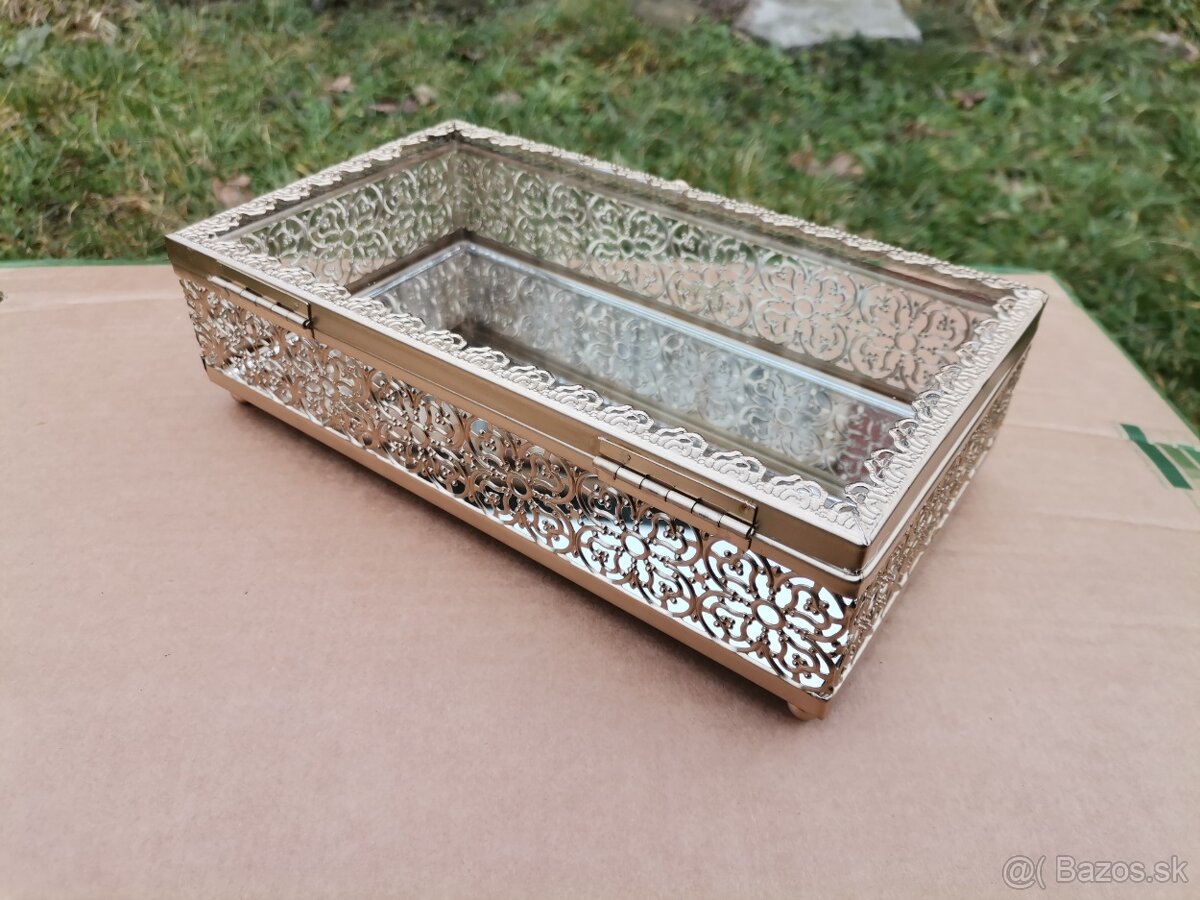 Šperkovnica - vitrína - 2