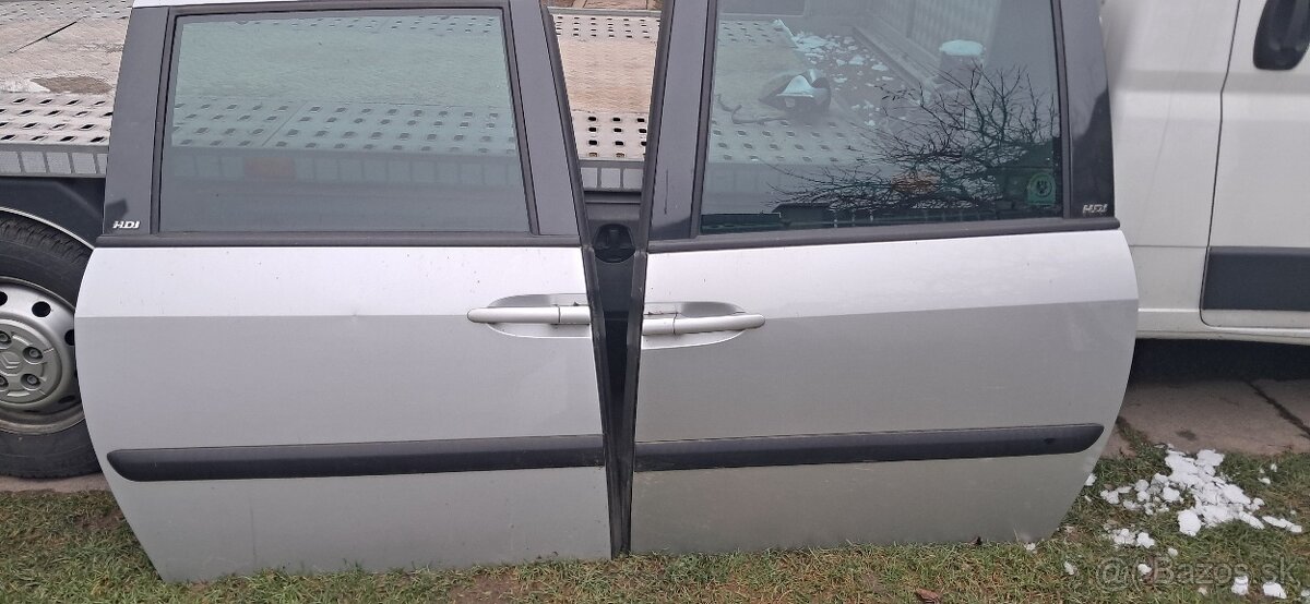 Peugeot 807, Citroen C8 - 2