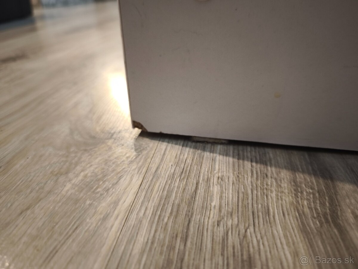 Skrinka pod TV/ botník - 2