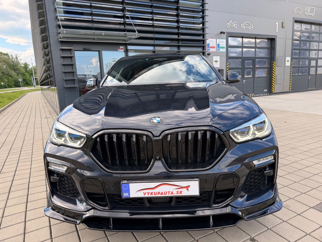BMW X6 M-PERFORMANCE xDrive 30d 210kw mHEV A/T - 2
