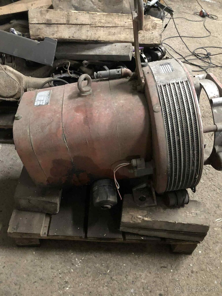 predam skrutkovy kompresor - 2