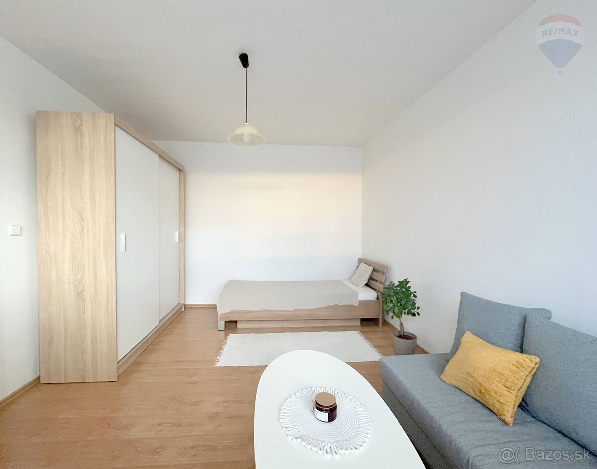 Prenájom - 1-izb.zariadený byt - ul.Gorkého - 2