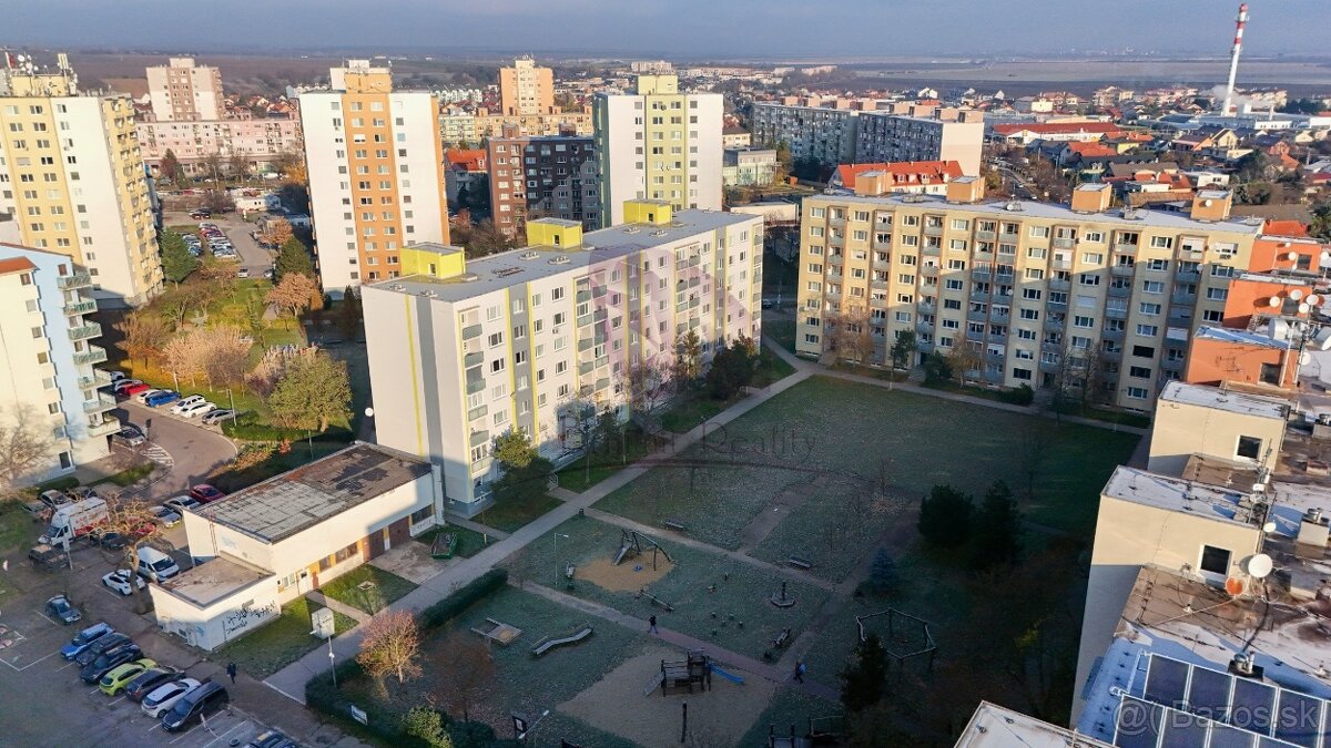 Na predaj 2-izbový byt v centre mesta Senec - 2