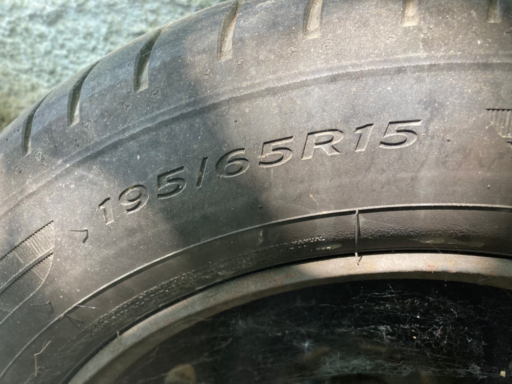 Letné pneu Dunlop 195/65 R15 na diskoch Peugeot 307 - 2