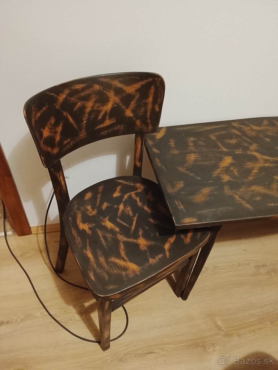 Stoličky plus stolik - 2