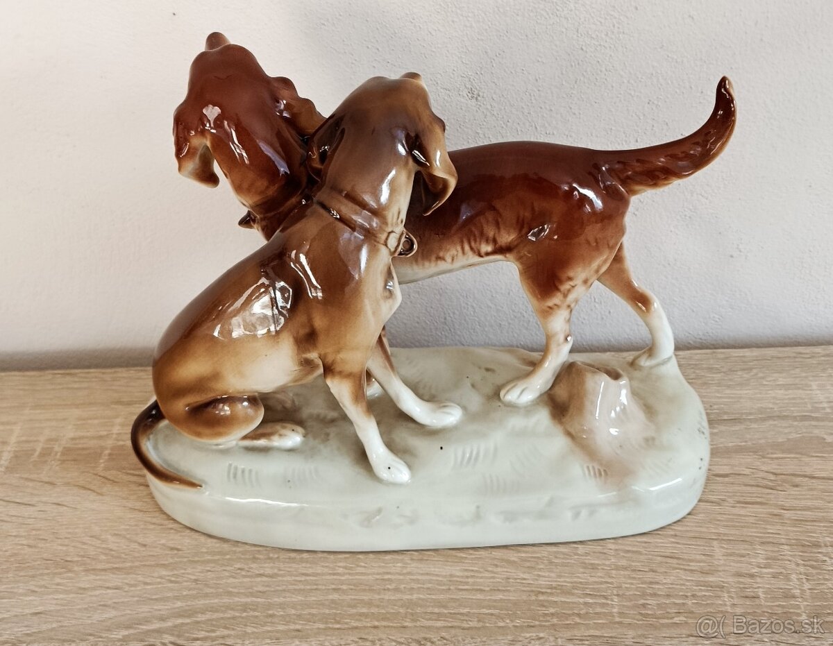 Dve sošky psov.Značka Royal Dux - 2