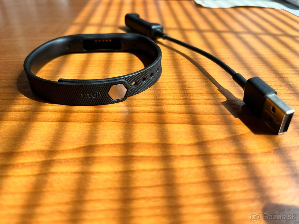 Predam na suciastky Fitbit naramok - 2
