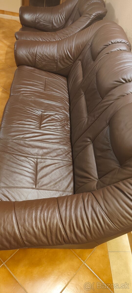 Kožený gauč a dve sedačky - 2