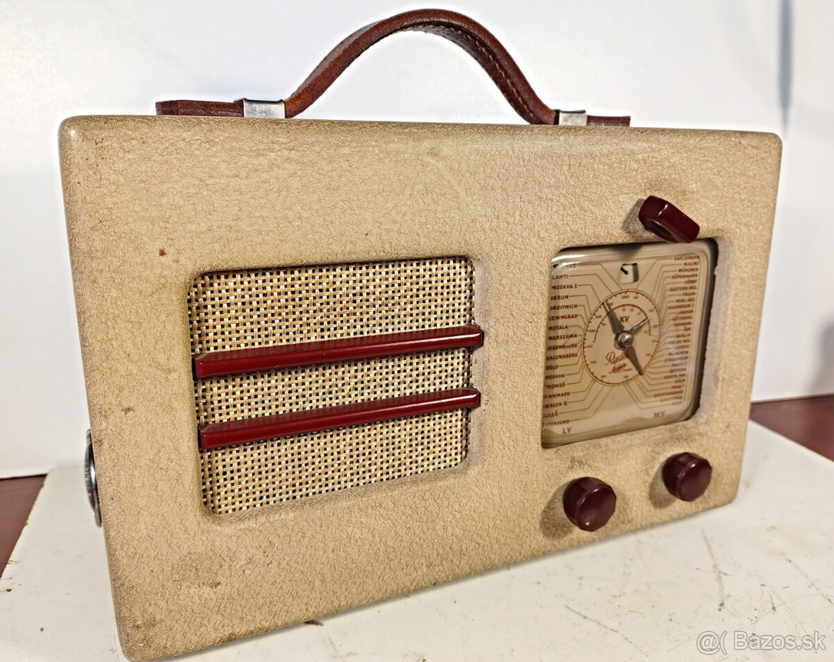 Staré rádio Radiola 490 BAT - 2