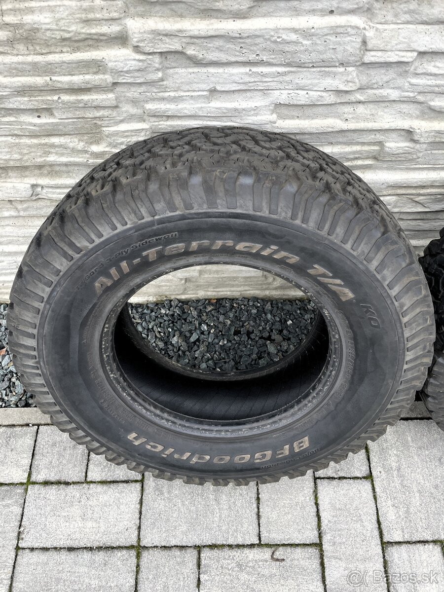 285/70 R17 BFGoodrich Off-Road - 2