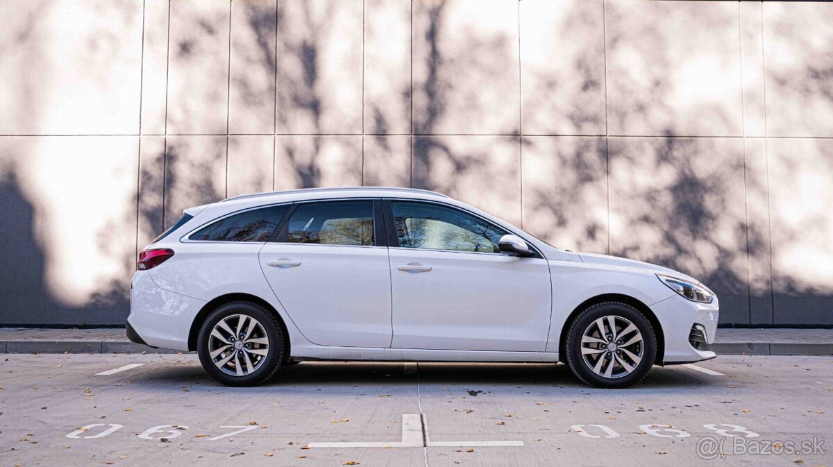 Hyundai i30 CW 1.6 CRDi Classic DTC - 2