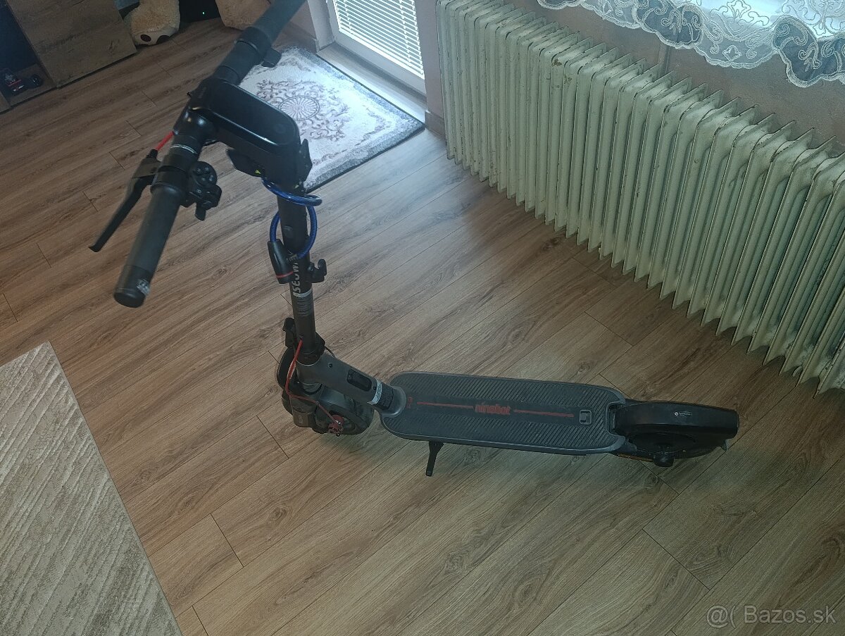 Predam kolobezku f3 - 2