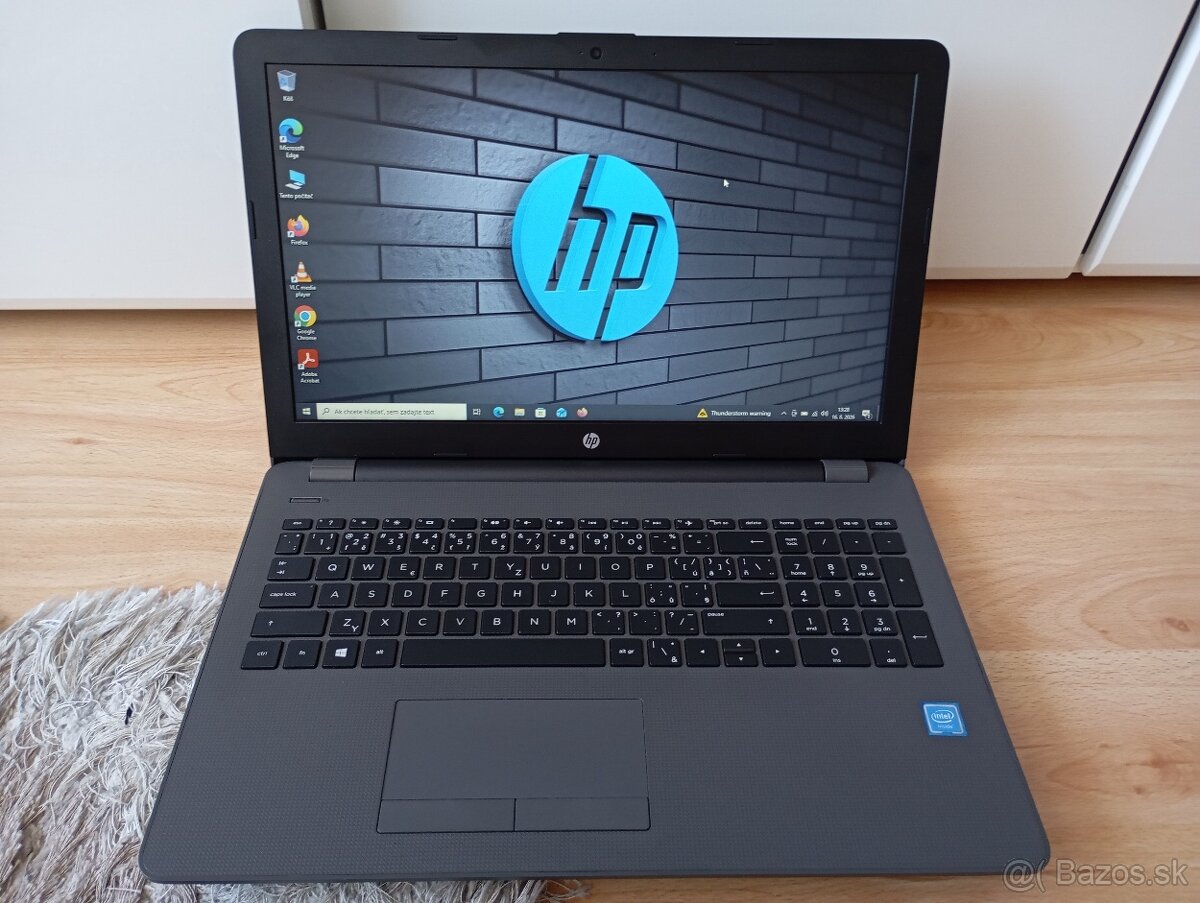 predám Hp 250 g6 / Intel core i5 / 8gb ram / Windows 10 - 2