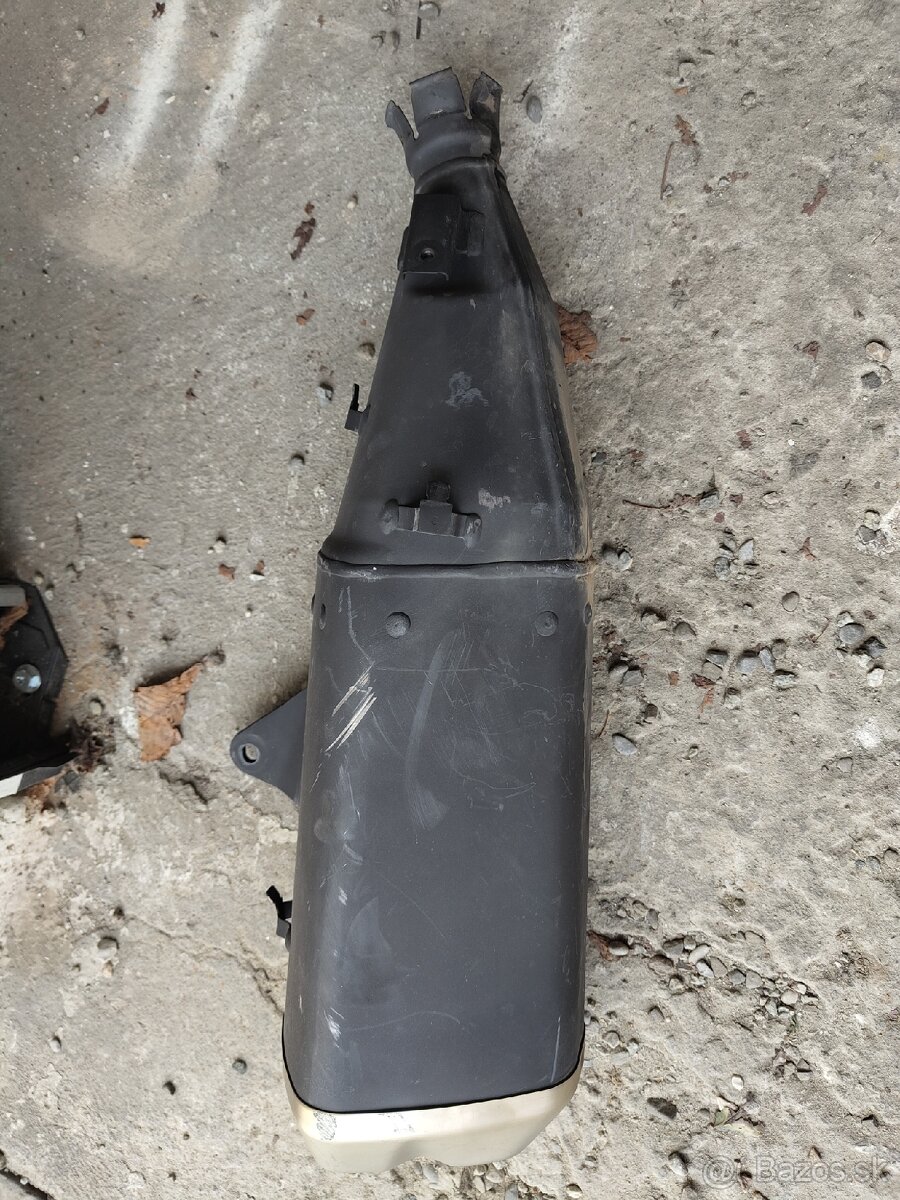 Honda CB 500 Hornet 2024 výfuk s krytom - 2