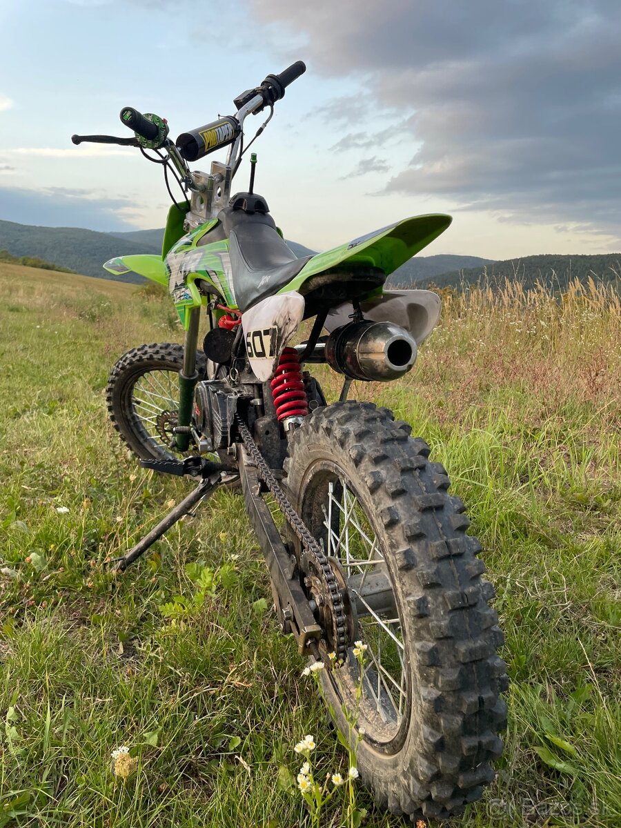 XTR 125