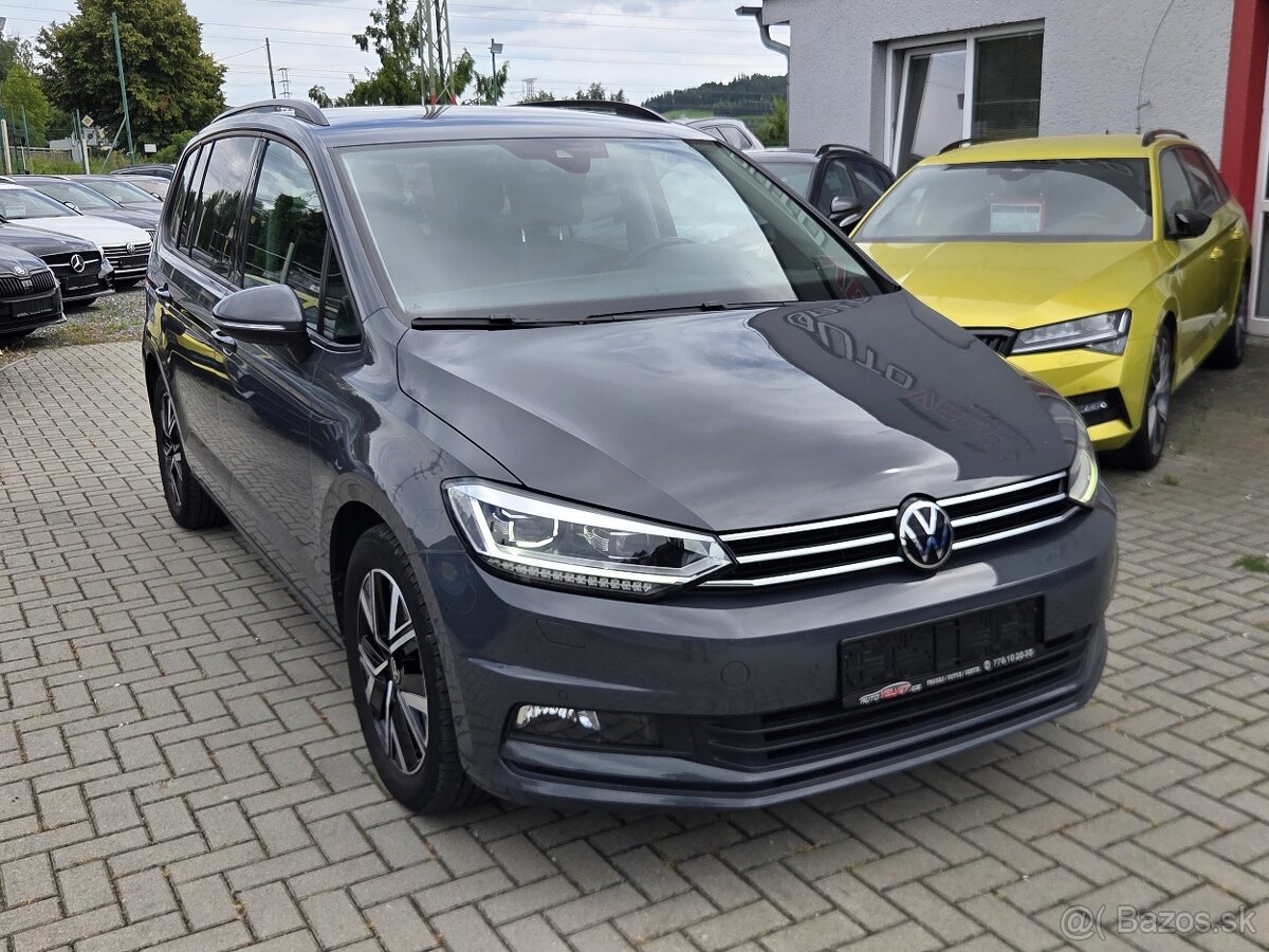 VW Touran TDi DSG FullLED VIRTUAL VYHŘ.SEDAČKY MY21 - 2