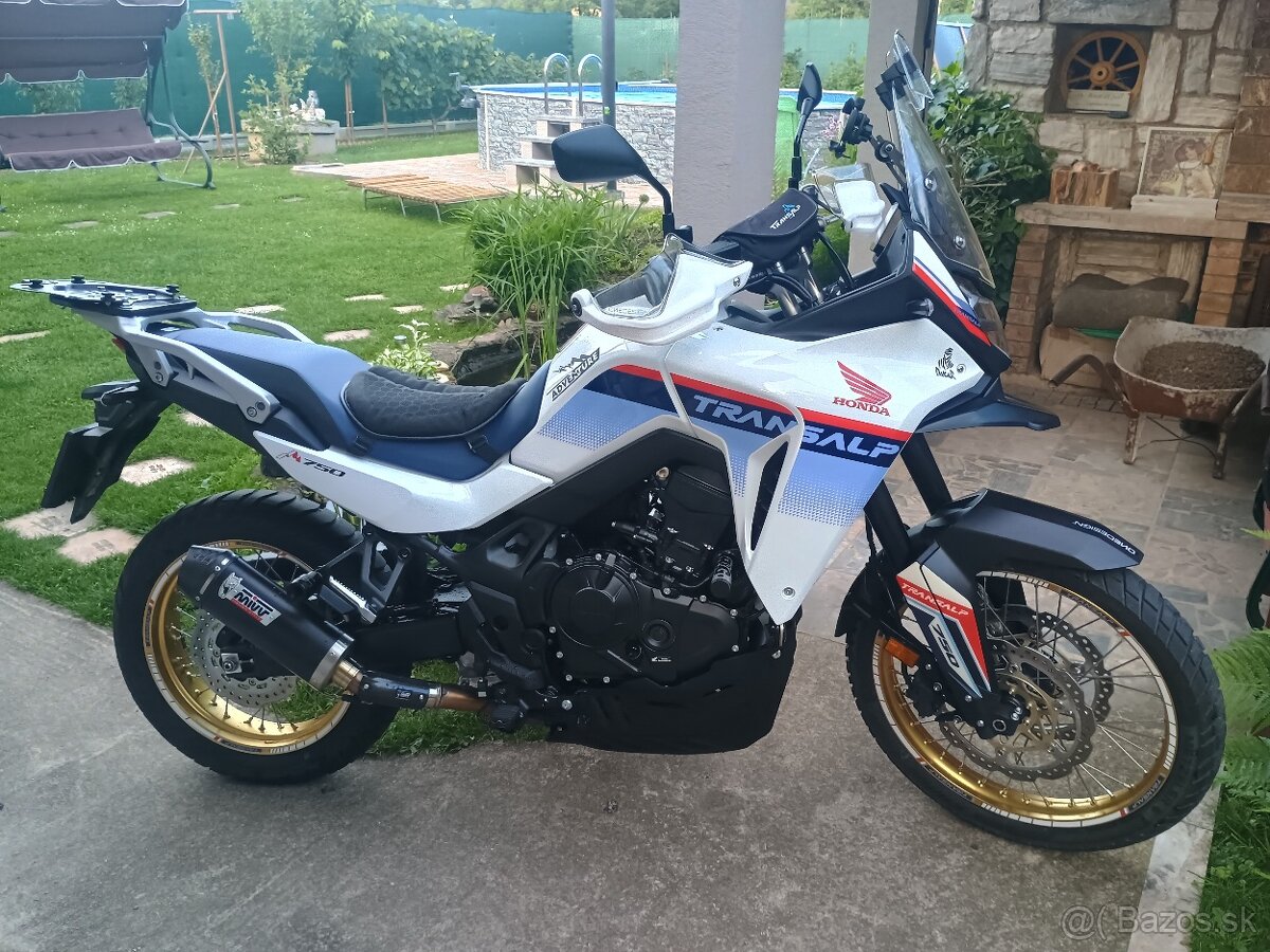 Honda Transalp 750 - 2