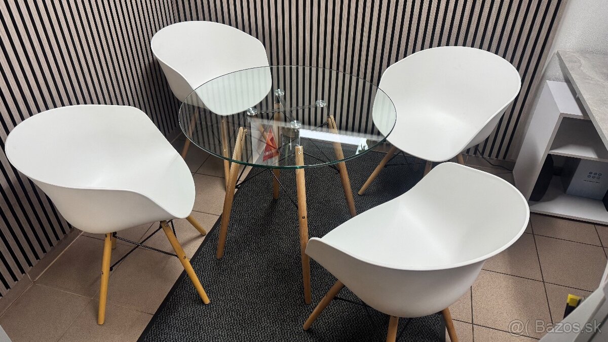 Sklenený stolík + 4x stolička - 2