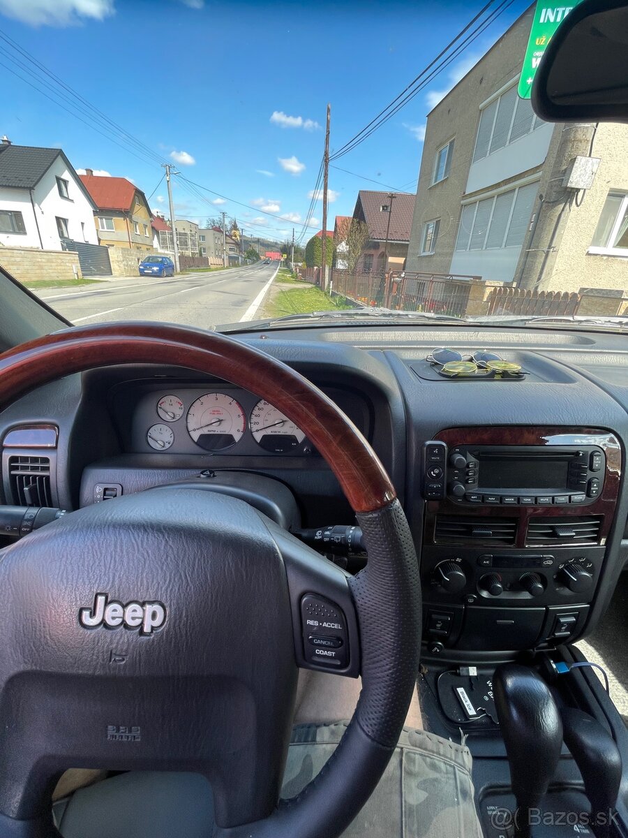 Jeep Grand Cherokee - 2