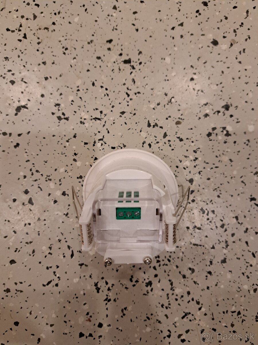 Pohybovy senzor zapusteny - 2