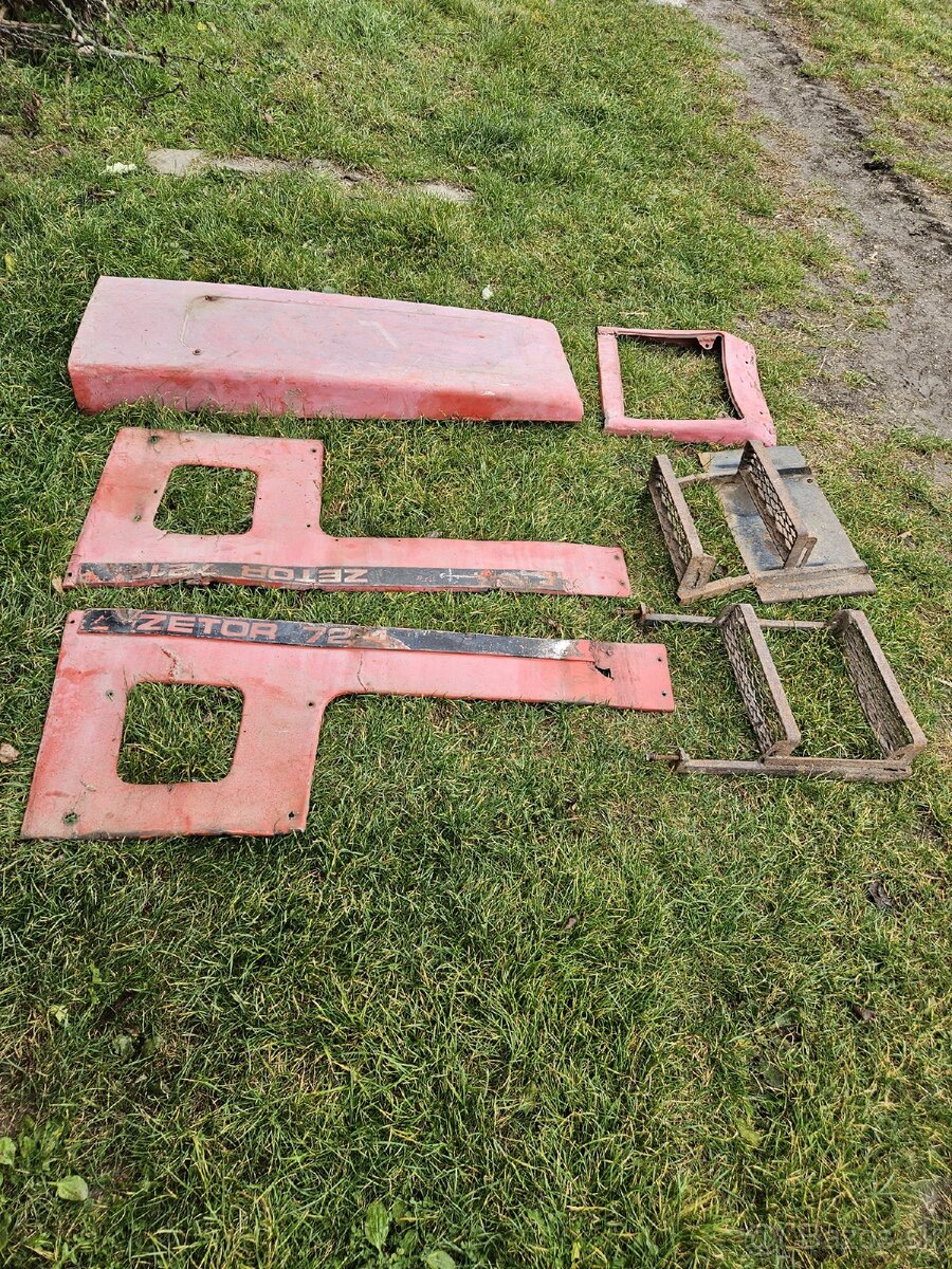 Predám kapotáž na traktor - 2