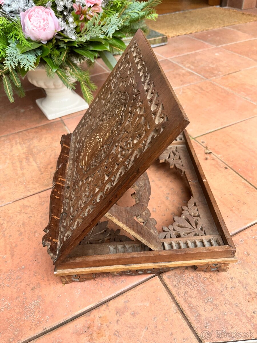 Drevený stojan na knihy - 2